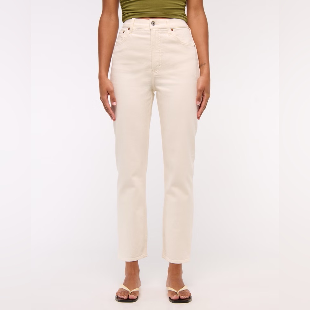 Abercrombie & Fitch Ultra High Rise Ankle Straight Jean
